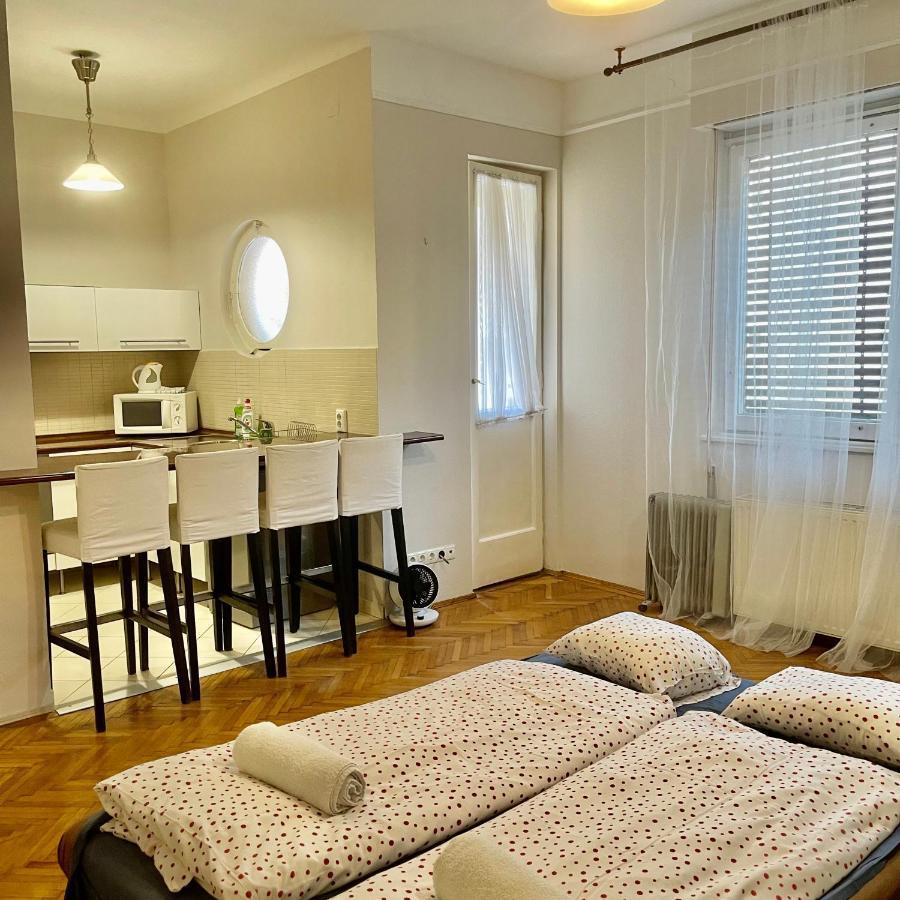 Elizabeth Bridge With Gellert-Hill View Apartment Budapest Ngoại thất bức ảnh
