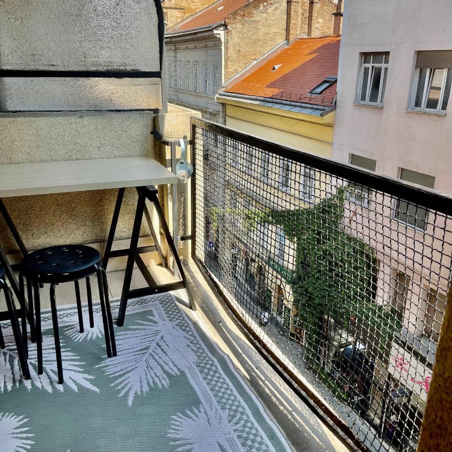 Elizabeth Bridge With Gellert-Hill View Apartment Budapest Ngoại thất bức ảnh